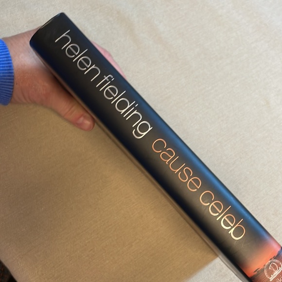 🌈2/$8  Cause Celeb - Picture 3 of 12